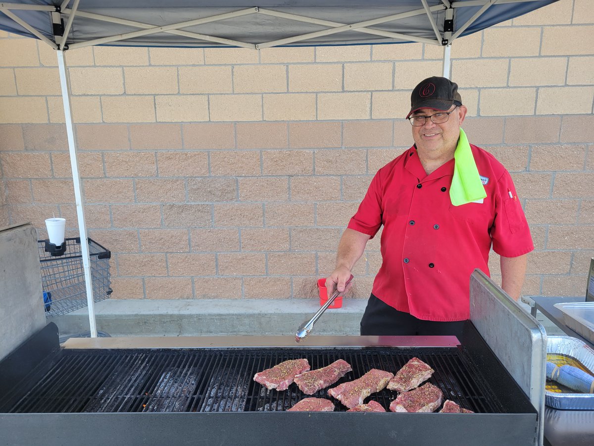 OttawaPriceChpr's tweet photo. Today at your Ottawa Cosentino's Price Chopper Deli, we are offering a 10oz KC Strip Steak with an 8oz Twice Baked Potato for $12! This is a great deal available 11am-8pm today. Have a great day! https://t.co/99sbz7dhnZ