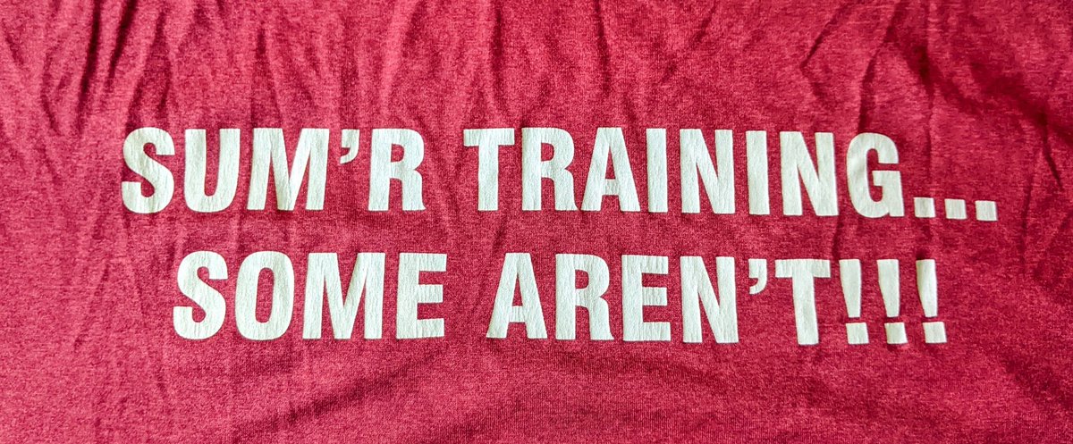 SquashNation's tweet photo. #squash #summertraing #somearent #summertrainingsomearent #sumrtrainingsomearnt #squashadvice https://t.co/8KVA3nF9zf