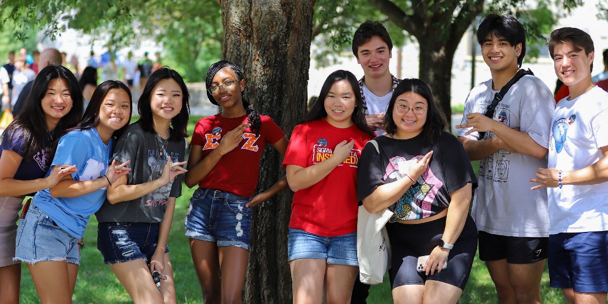 VT Summer and Winter tweet media