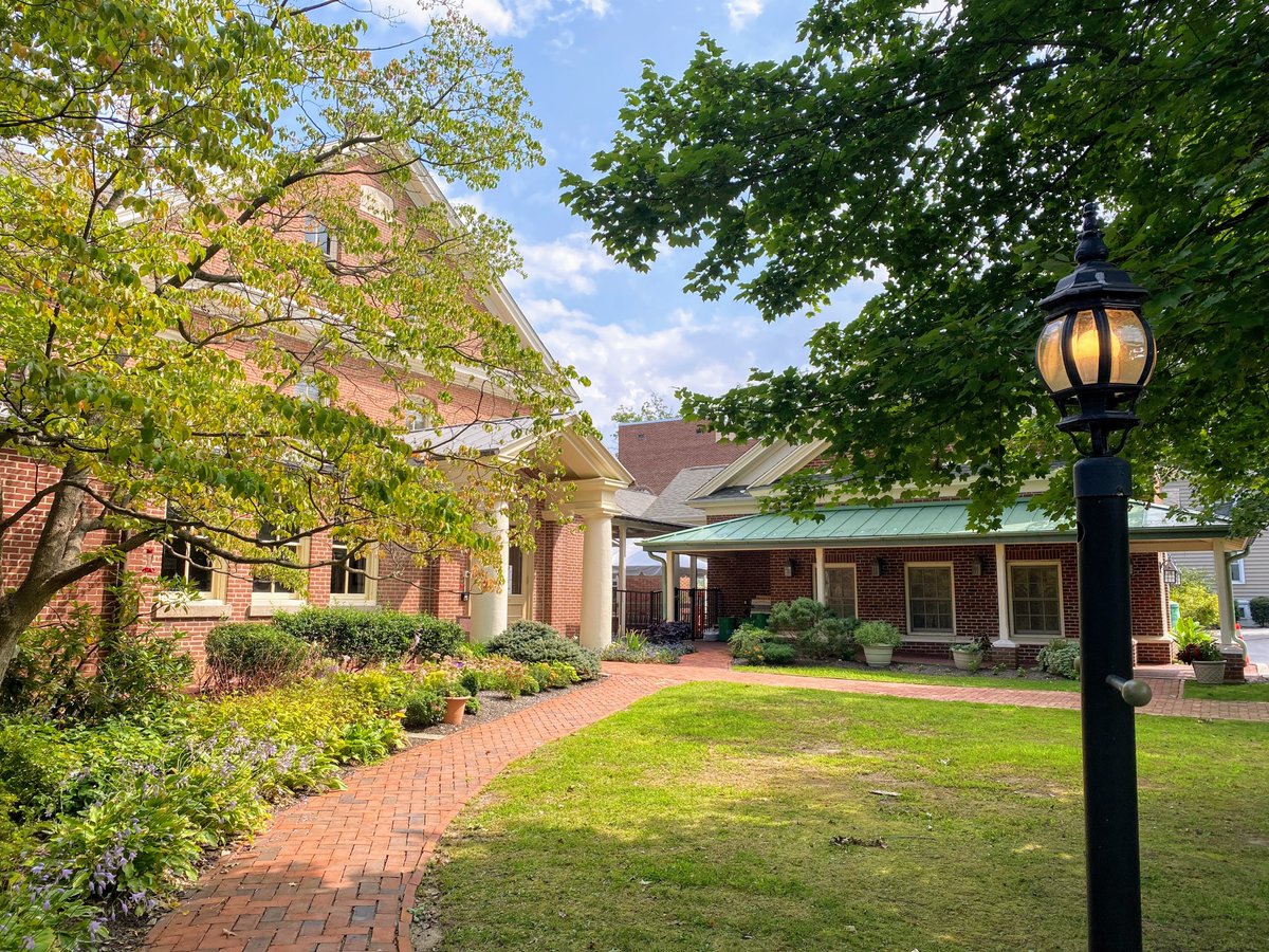 mpfs's tweet photo. We're hiring! Please share or visit https://t.co/lSEmzAL73R to learn more about our immediate openings for a Soccer Coach and Early Childhood Assistant ๐ #mpfsquakered #thisisquakered #mediapa #delco #delcoeducation #visitmediapa https://t.co/bkh6P9FHI2