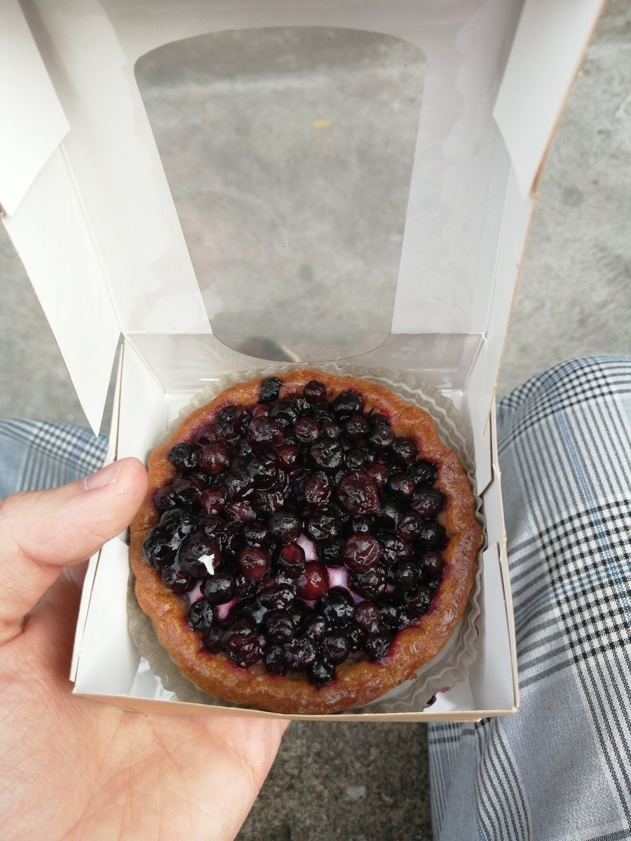 Mission accomplished,  #CSEE #ESA presentation is done and I'm celebrating!