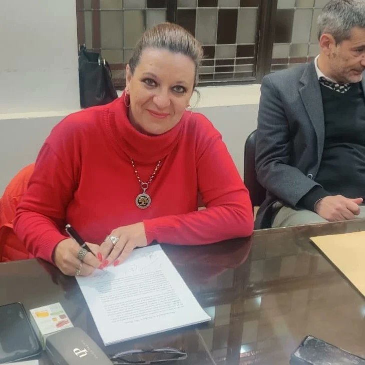 Se firmó un acta de acuerdo salarial con <a href="/gobderiocuarto/">Gobierno de Río Cuarto</a> para otorgar un aumento del 50% de mejora en el Salario Básico y un 50% de aumento salarial en el segundo semestre a los trabajadores municipales.