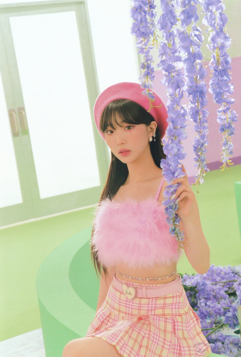 loona scans on Twitter: " Flip That Album Scans » Version D - Yeojin"