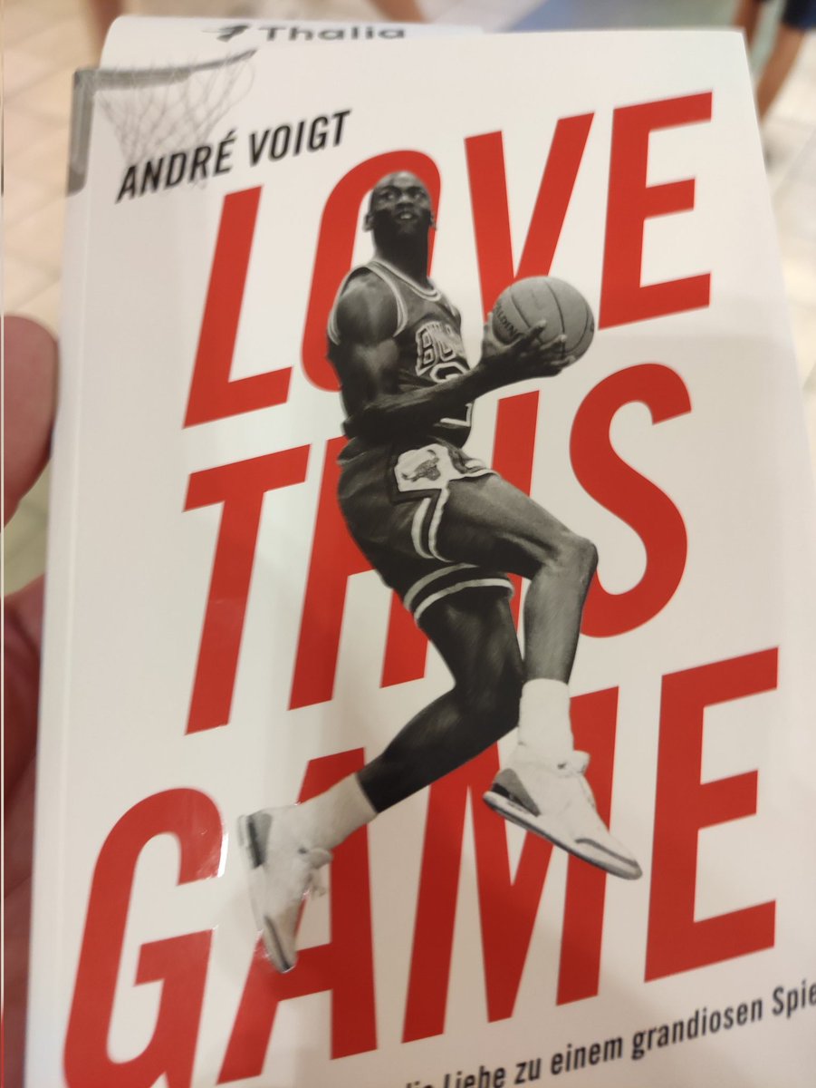 ickeBaller's tweet photo. Kaufempfehlung 🔥🔥🏀🏀
#NBAGermany #LoveThisGame
Danke @drevoigt für diesen tollen Einblick in dein Leben und dein Wissen über den besten Sport der Welt.
🙌 https://t.co/kiImWhQ4pB