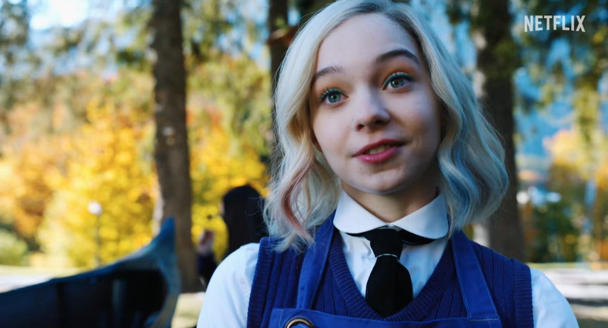jdizzle_tv's tweet photo. Humble brag: my niece Emma as #Wednesday Addams’ roomie is ALL THE THINGS. https://t.co/dSAD8FlOFB