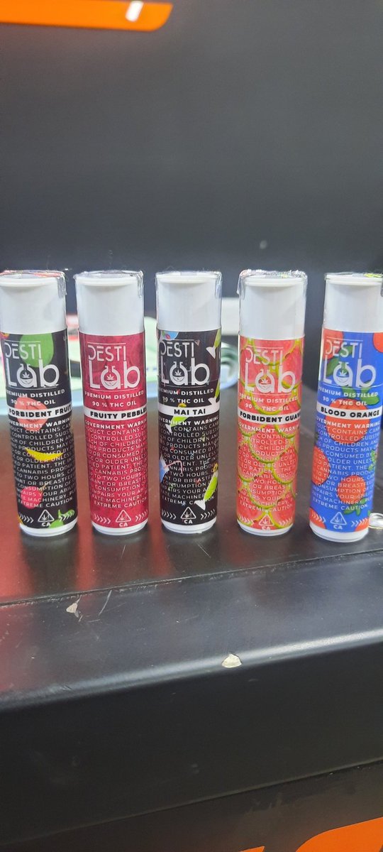 andrespawer's tweet image. ⚜️™️ 🍯 #DestiLab ⚗️👨🏽‍🔬#empresanariñense #cannabis #medicinal #thc #cbd #terpinex #dolor #stress &amp;amp; #ColombiaExoticz 🇨🇴 #pasto (standcomercial) los esperamos #asesoría #Info #licencias 🖋️ 💼 #destilados #premium #distilled #oil 90% #CO2 #FREEpesticide #forbident @TrylogyEventos