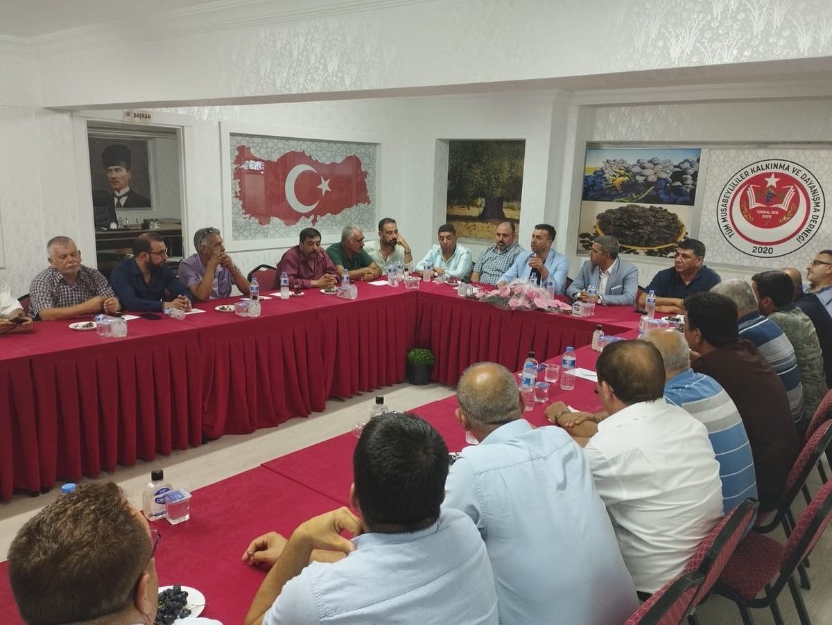 cahitcikmaz's tweet photo. İl yönetim kurulu üyelerimizle Tüm #Musabeyliler Kalkınma ve Dayanışma Derneğini ziyarette bulunduk..
Dernek Başkanı Sn. Ökkeş Gün ve değerli yönetimine nazik misafirperverliklerinden dolayı teşekkür ederiz.. https://t.co/Pjf8WfmszX