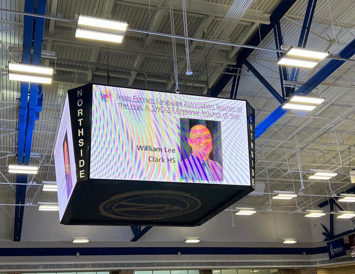 The Coogs were in the 🏡 having a great time during NISD’s convocation! 🤍🐾🖤 #nisdignited #nisdcares