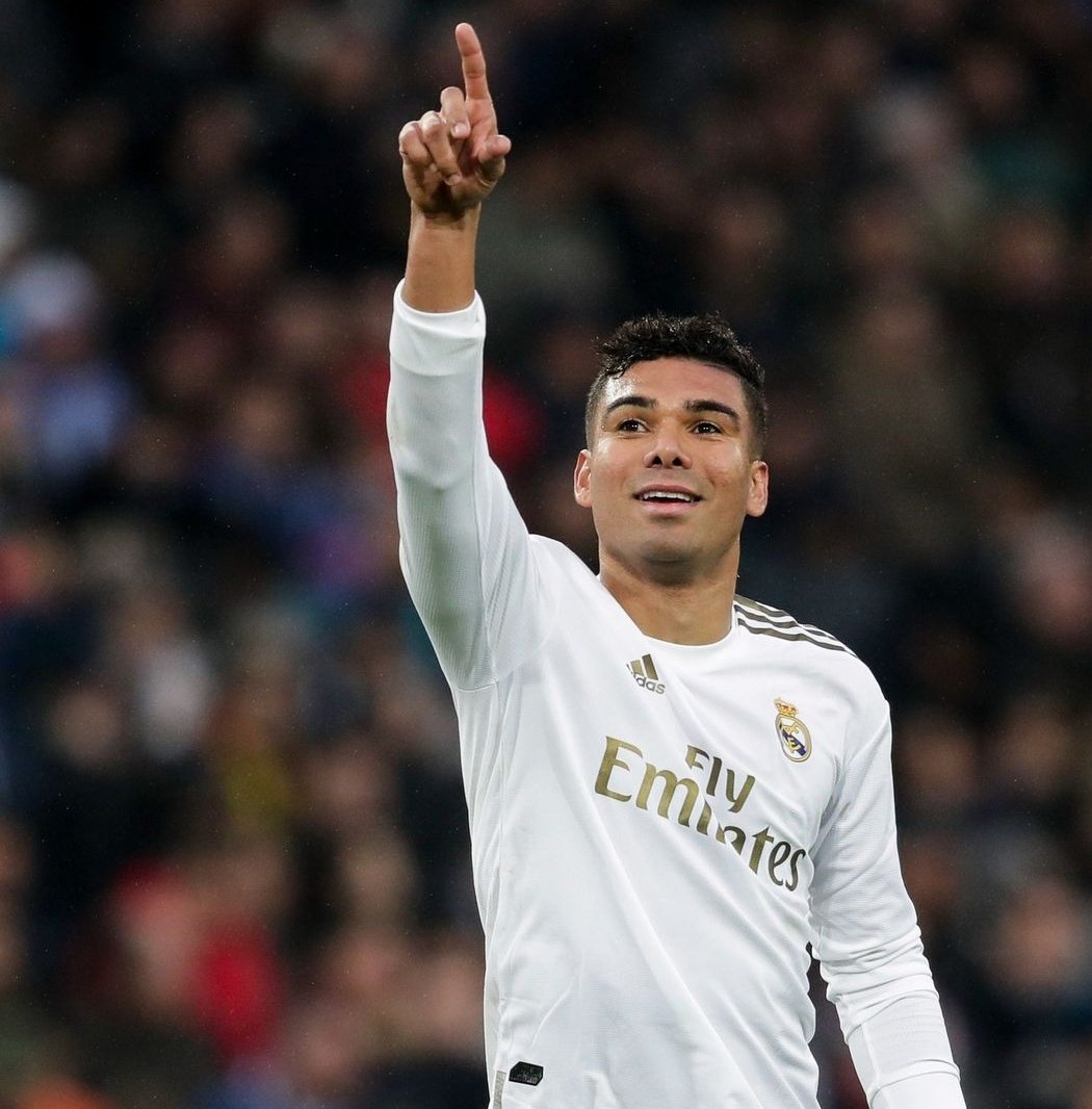 ¿Crees que Casemiro se quedará en el Real Madrid?

🔄 RT: NO
❤️MG: SÍ
