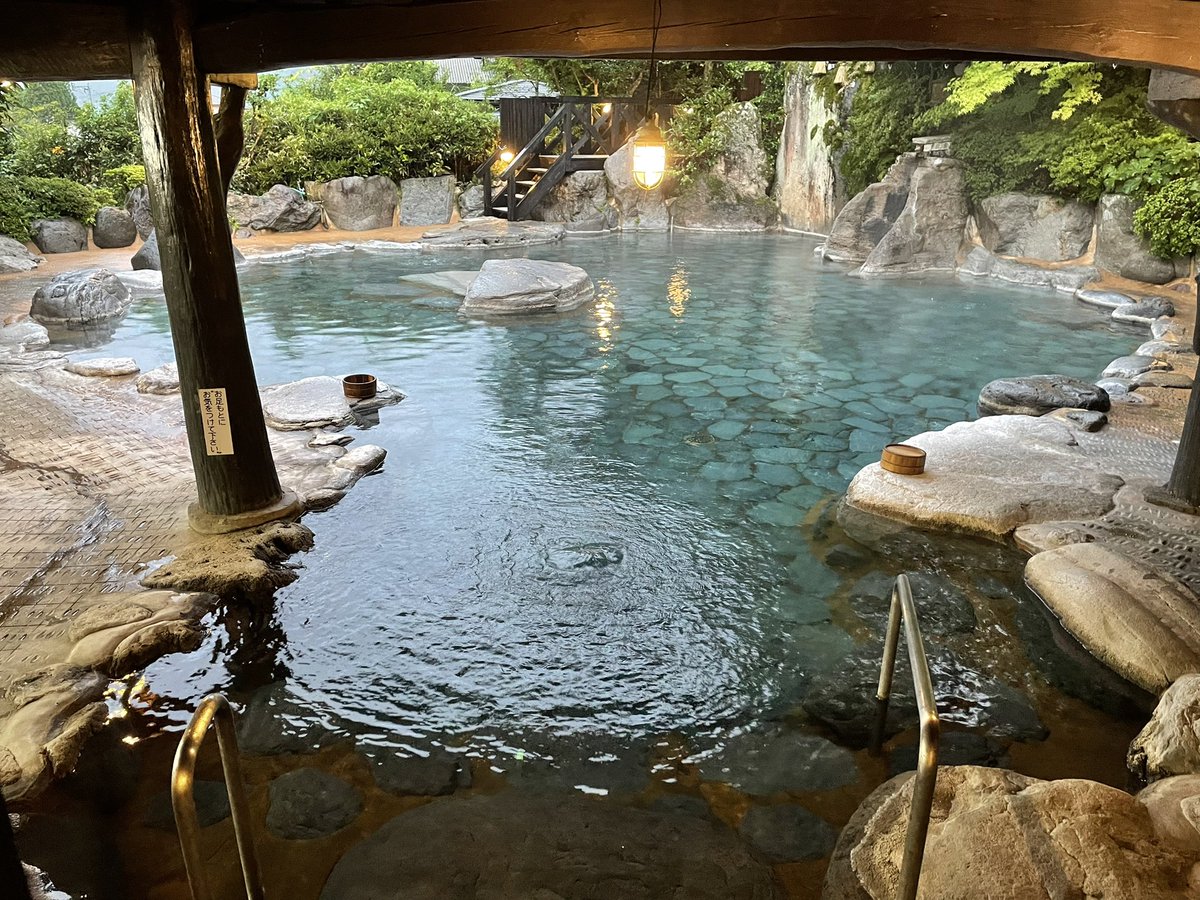 mad_scientist88's tweet photo. 誰も居ない朝風呂は最高なんじゃよ https://t.co/TAwn5x9CNY