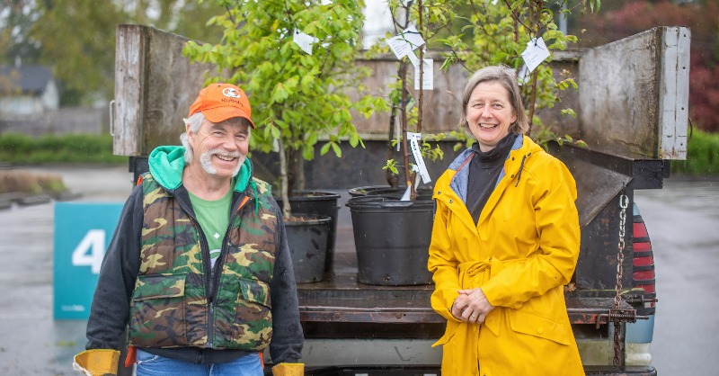 CityofSurrey's tweet photo. Join us for our August Tree Sale! Starting next week on August 24, pre-purchase your tree(s) and schedule a time for pick up on September 18. 🌳

All trees have limited availability. Purchases are first come, first served. For more info on how to purchase, visit our website 👇