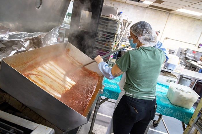 ESpaceNYC's tweet photo. Today is National Nonprofit Day! As a program of @queensedc, we are proud to support small businesses through our kitchen incubator.  For more information, visit https://t.co/ogD0YgZyQN, or contact info@entrepreneurspace.org. https://t.co/OKYBFlOfE1