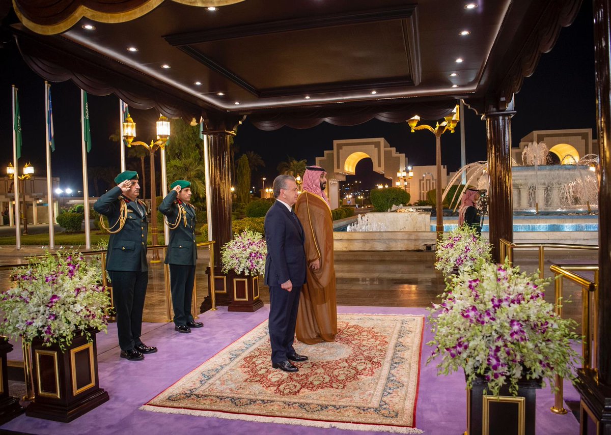 spagov's tweet photo. #صور_واس | جانب من مراسم استقبال سمو #ولي_العهد لفخامة رئيس جمهورية #أوزبكستان.
#الرئيس_الأوزبكي_في_جدة
#واس https://t.co/fuyHTnIrin