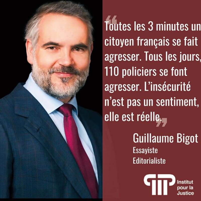 Jeanne20222's tweet photo. Malheureusement beaucoup de français ne voient pas la situation telle qu'elle est.
On a vu les résultats et l'abstention aux dernières élections.
Demain il sera trop tard ! https://t.co/QzDS7FZ8TJ