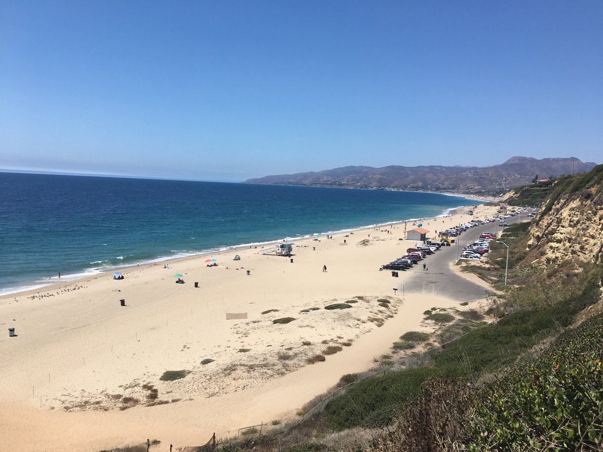 amanookian1's tweet photo. Feeling grateful for spending the day together before school and the fall frenzy begins. #Malibu #PointDume #familytime #growingupwaytoofast https://t.co/kFvmLOIhEv