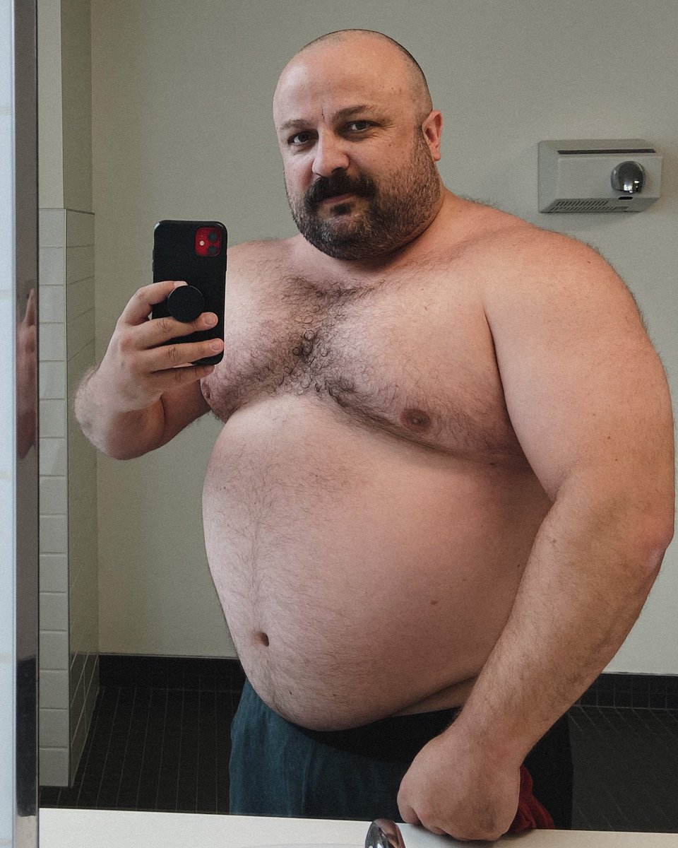 Shylock_the_thirst tweet media