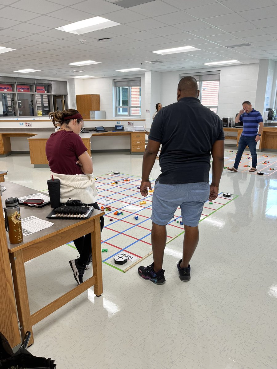 It was exciting to have teachers back in the building for a day of collaboration and team building! So much positive energy as we gear up for a new school year!  🚀🔭#forwardthinking <a href="/WillardLCPS/">WillardLCPS</a>