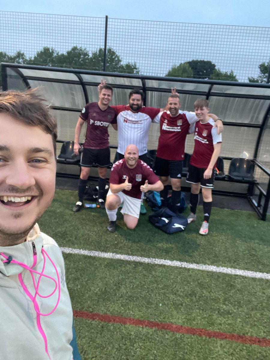 SamCramphorn's tweet photo. Loved playing with these lot and the rest of Dean Peers Left Peg over the past 7 years, shame to see them go. 
@mj_cobbler @javerill14 @SummersA7 @ShoemakersNTFC https://t.co/VqHlnHIlRp