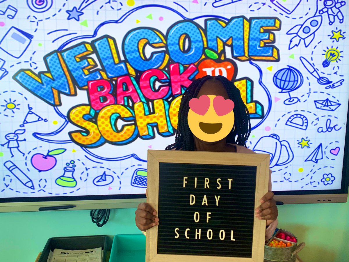 MsWilkinson4th's tweet photo. Welcome back to school! All smiles for the first day of 4th grade. 🦅💙💛 #OneWaverley https://t.co/8I6gQhmACV