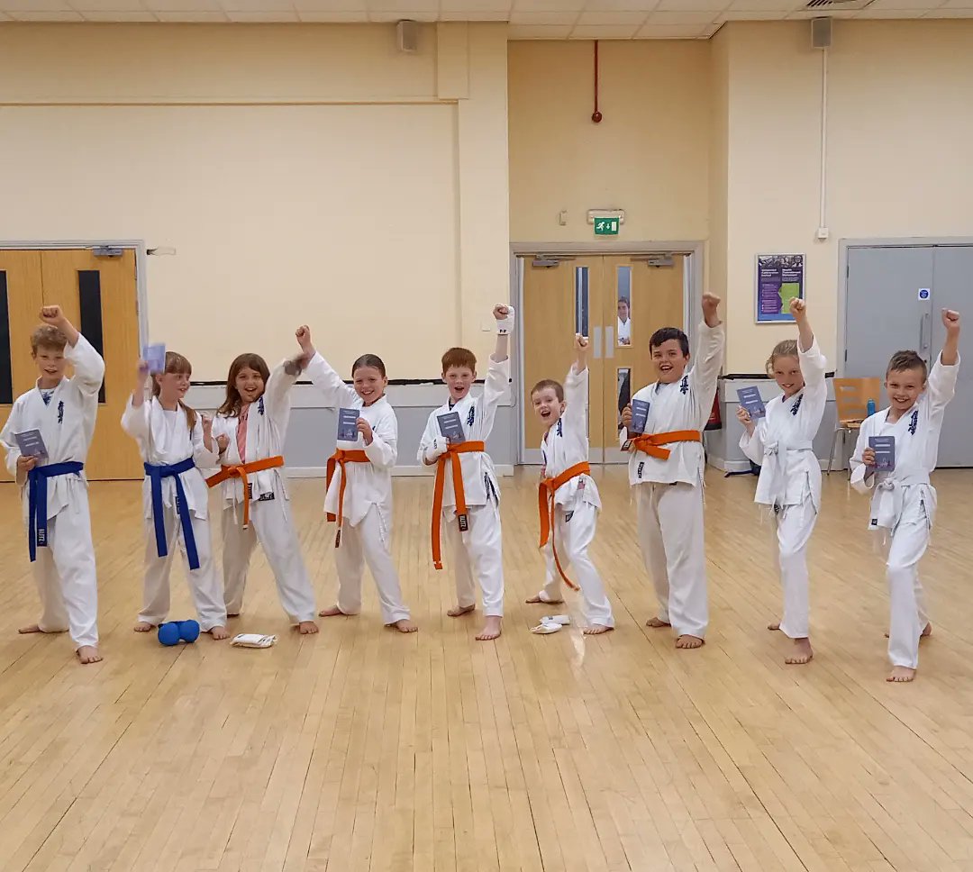 PSKyokushin's tweet photo. Congratulations to Pontypridd Juniors who passed their grading tonight. Keep up the good work #nevergiveup https://t.co/yb9UIYoeXL