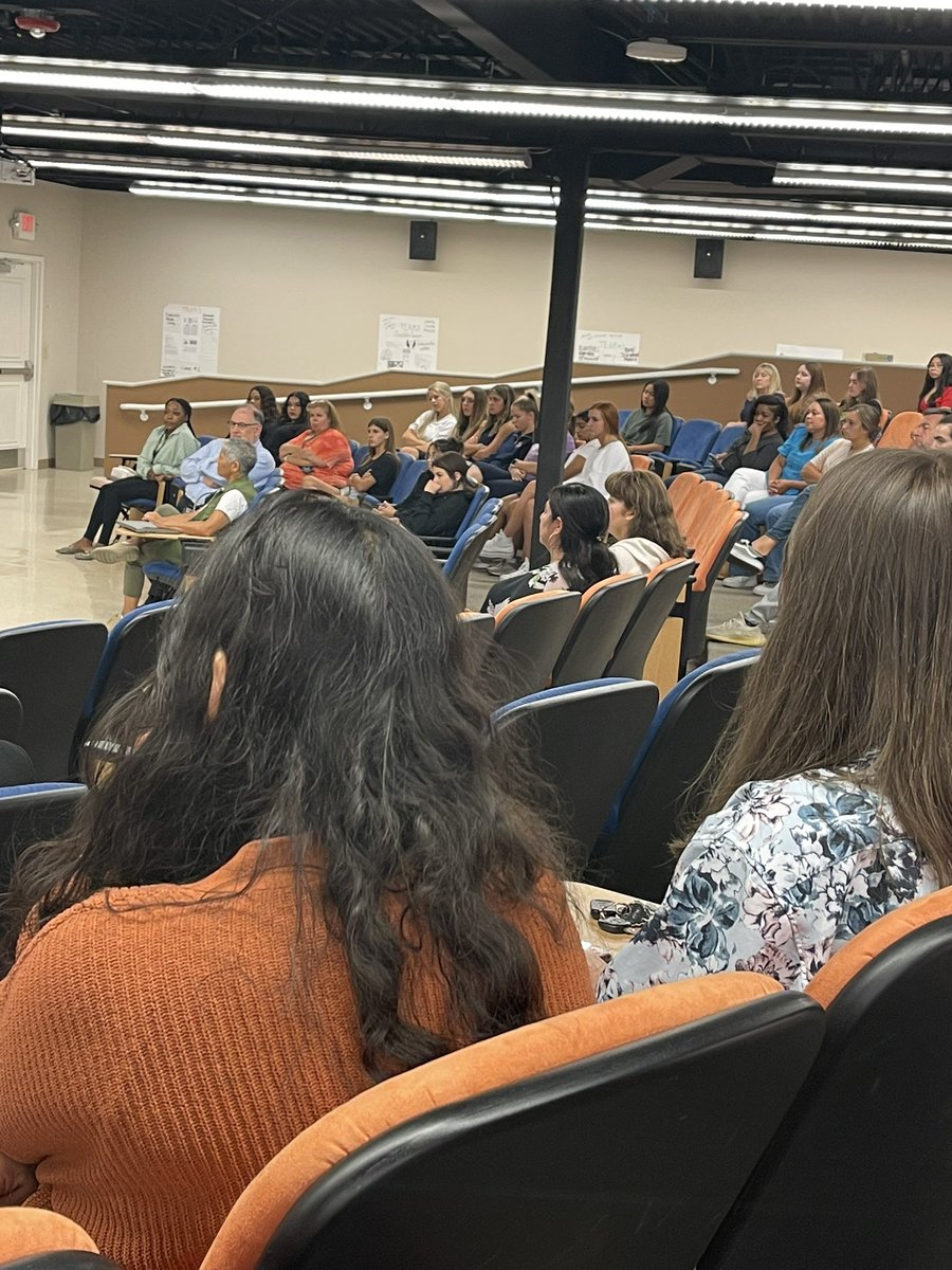 Hall_Schools's tweet photo. We are excited to kick off the 7th class of Medical Scholars with @BrenauU!   Thank for this exciting partnership with our high school CTAE healthcare science programs. https://t.co/DuzzwtRl6L