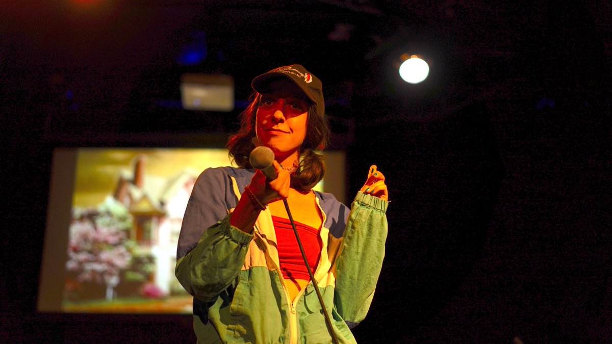 joysbnb's tweet photo. using all the patience we learned this month to wait for the next show on 🏩 SUN 9/4 🏩

the B&amp;B is hosting a 📝 POETRY RETREAT 📝 feat:

@MikeOBrienXOXO 
@lizzycooperman 
Anita Pee
@Tolliv3r 
&amp; more!

hosted by @JessyMornerRitt + @qveenofspain 

🎟 TIX: https://t.co/iIEHEnsNLd https://t.co/HtpYRN9SHD