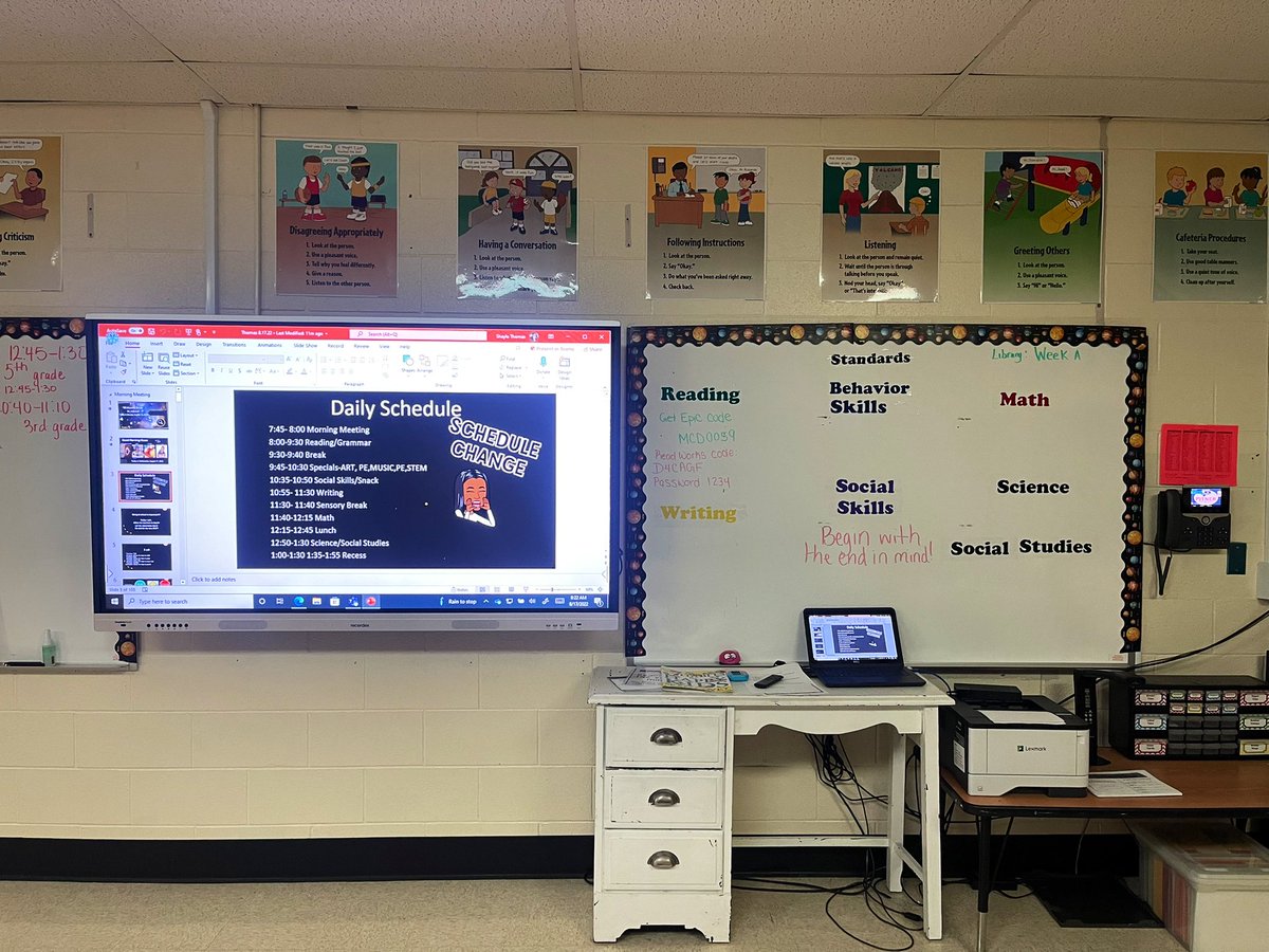 McKenzieSGay's tweet photo. I thoroughly enjoyed stopping by Ms Thomas room this morning at @patriotsccsd 💙💙
Her scholars are #Engaged #Supported #Motivated &amp; are given the visual supports they need to succeed! 👍🏻👍🏻
#ModelTeacher #PitnerPatriots #PitnerPride #SpecializedInstruction https://t.co/D1CBIFQfIL