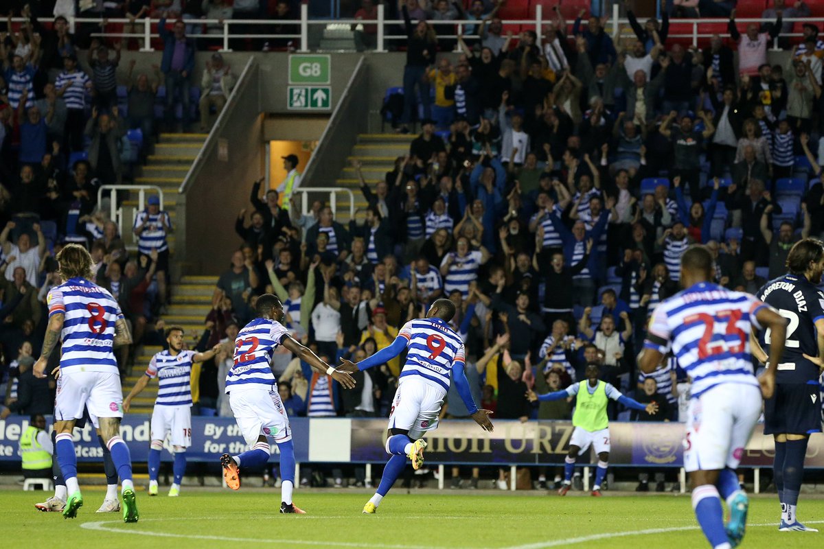 13footballC's tweet photo. Loum Ndiaye titulaire et Reading victorieux face à Blackburn Rovers (3-0) Reading 8ème au classement avec 6 points. 
#Championship 
#fcreading
#loumndiaye https://t.co/EMyoU37zlX
