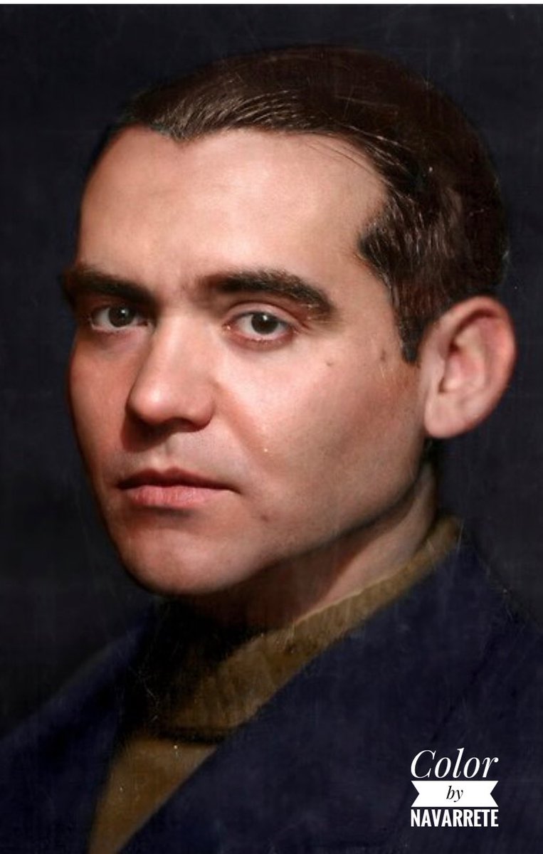 historiacolor's tweet photo. Tal día como hoy, hace 86 años, era asesinado Federico García Lorca. A las 4:45 h de la madrugada del 18 de agosto, en el camino que va de Víznar a Alfacar. https://t.co/Nb4l0G8y0E