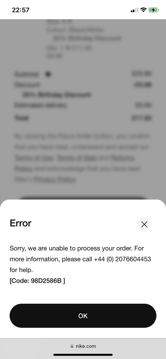 Stephcal6's tweet photo. @Nike why cant i place an order online or on the app? Its saying payment not accepted card or paypal nothing wrong with card i can use elsewhere! https://t.co/5uEhPyW2uu