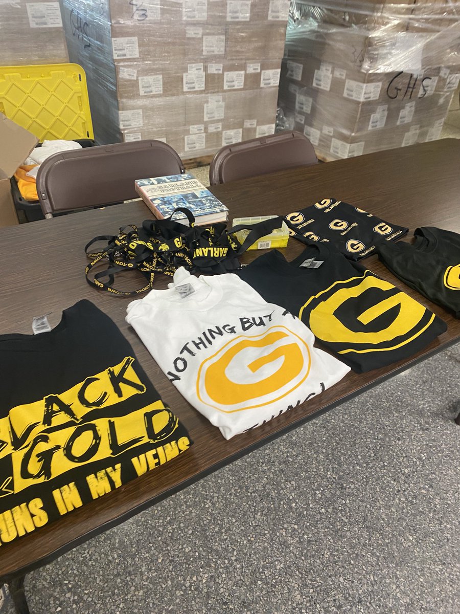 GHS_Owls's tweet photo. Y’all come on out and get some spirit wear and Meet the Teachers! We are ready to see you! Gig’em Owls! #ChooseThe Original https://t.co/Ziz56WKNIk