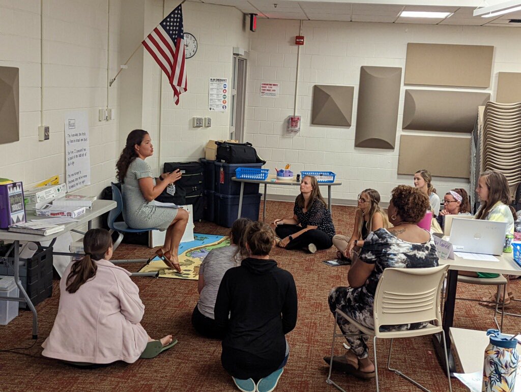 Tessa Seymour tweet media