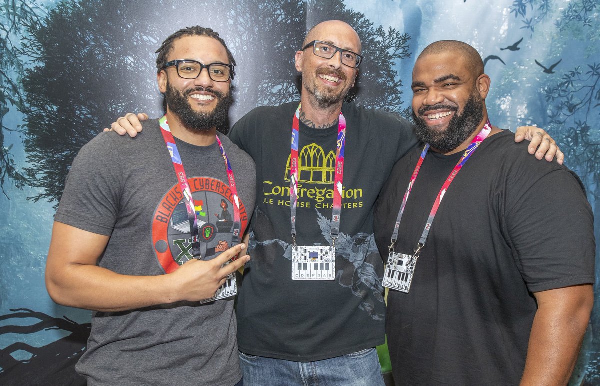 BlackInCyberCo1's tweet image. Check out these snap shots 📸 from BIC Village Day 2! 
Photography by Jessica Hoffman! 
#BlacksInCyber #BlacksInCybersecurity #DEFCON30 #BIC_Village #BIC_CTF #BlackInCyber #DEFCON #BICanada #BICanadaForever