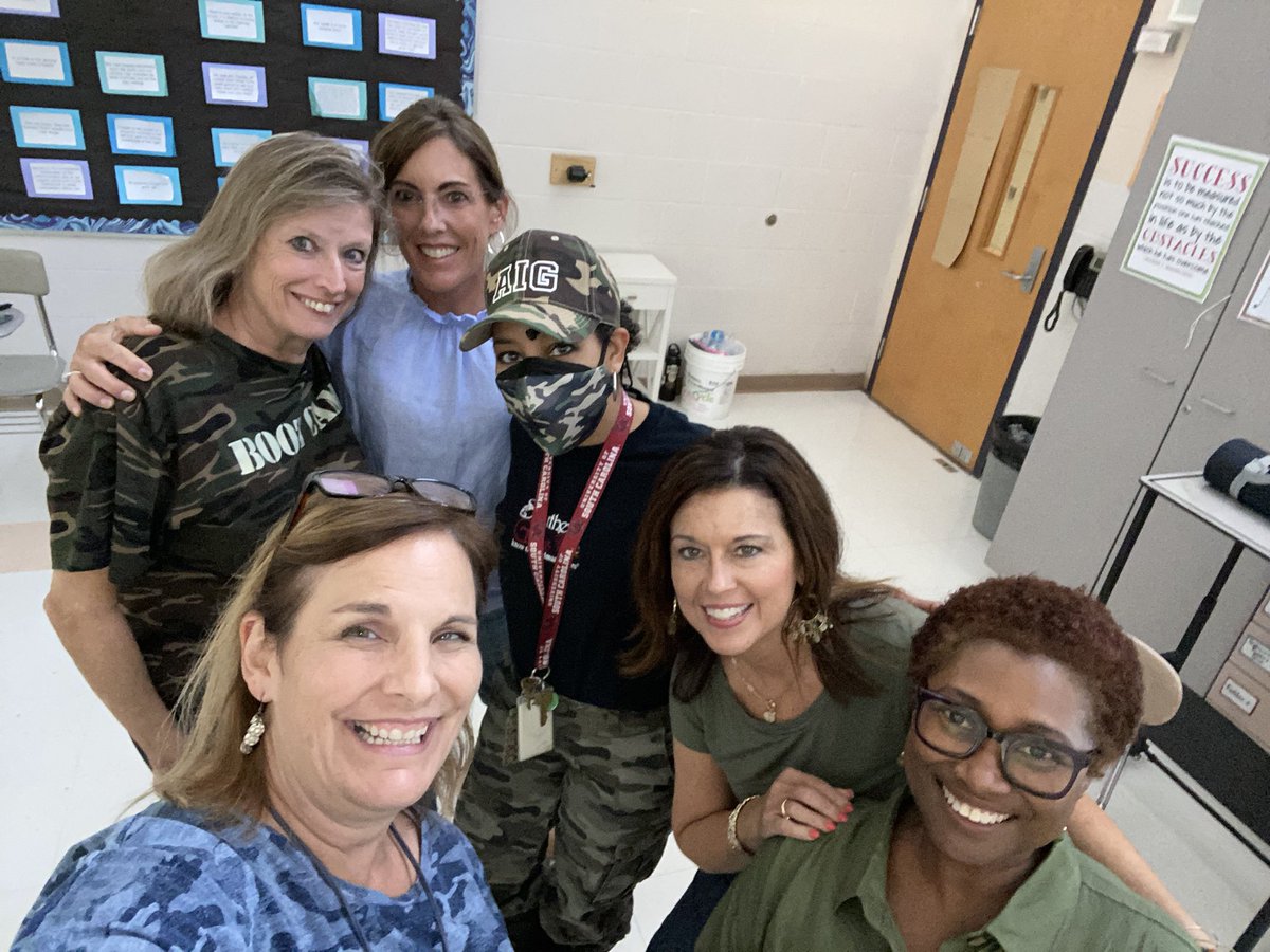 Did I mention that I work with some awesome Discovery teachers? #AIGallday