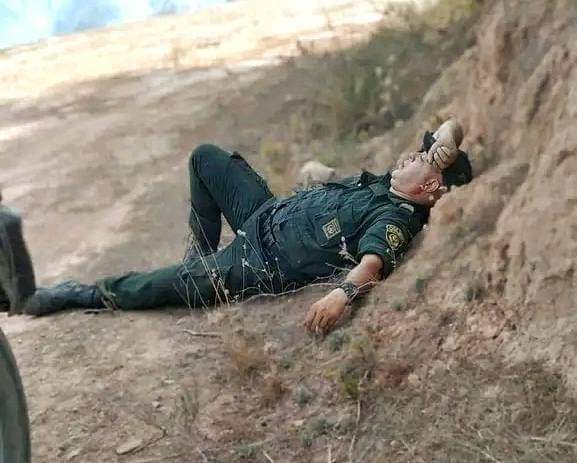 اللهم كن عونا و سندا لهم و لكل من هو في الميدان يصارع ألسنة النيران الحارقة 💔😥
#قلبي_محروق_عليك_يا_بلادي