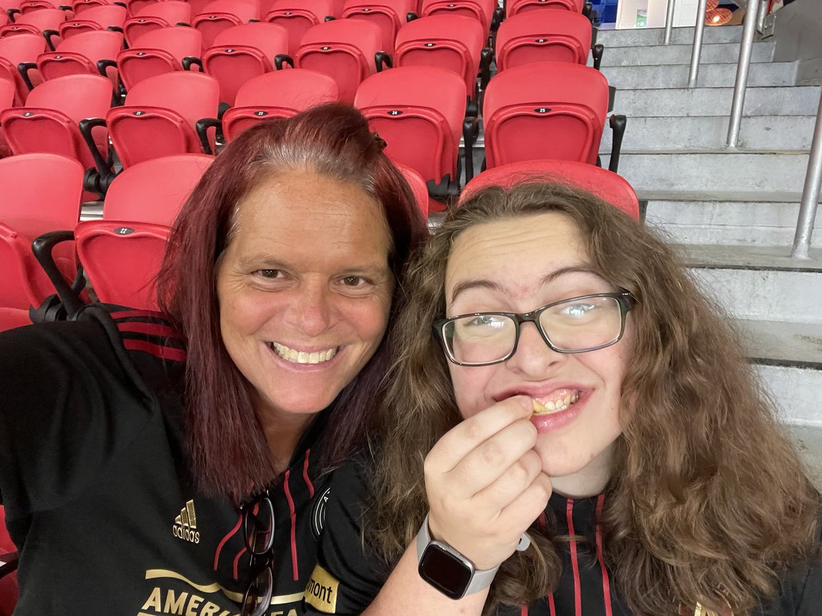 JennBrady5150's tweet photo. Dinner at the Benz! #UniteAndConquer #ATLUTD @ATLUTD @KaylaBu01210659 #cfaseatupgrade sec 118 row 34 seat 23 https://t.co/0O14yOimLi