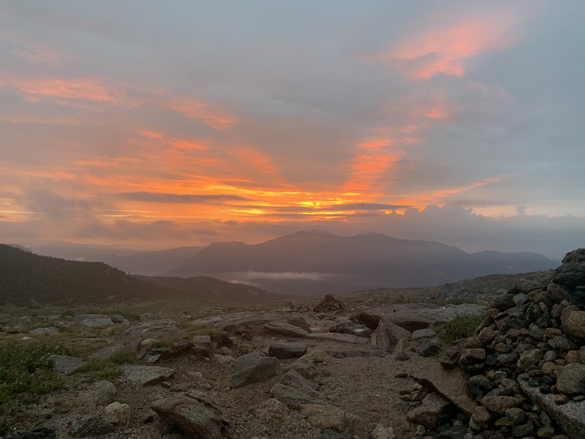 On a journey to find and challenge myself, attempted a 14k climb and then the rain hit. Got some nice photos before I had to head back.