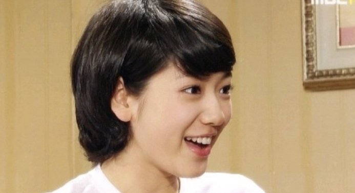 주말드라마 깍두기 (2007년 8일 18일) 신혜를 내 마음에 담게 해준 작품 ㅎㅎ 성숙하게 보이려 했어도 애기애기 했던 열여덟 #박신혜 #ParkShinHyeTranslate post