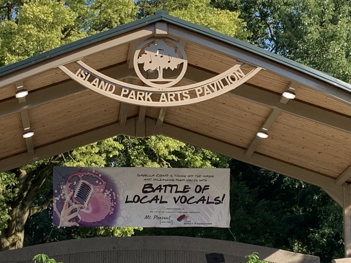 We are here ready to go live at 7pm for the Battle of Local Vocals! youtu.be/JnZMKlPYI1c