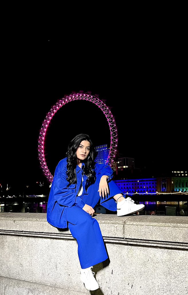 KaurBmusic's tweet photo. B L E S S E D
#1stEP #NxtWeek👇
https://t.co/IIA1CwcZ0s https://t.co/L6sGzI1Ryt