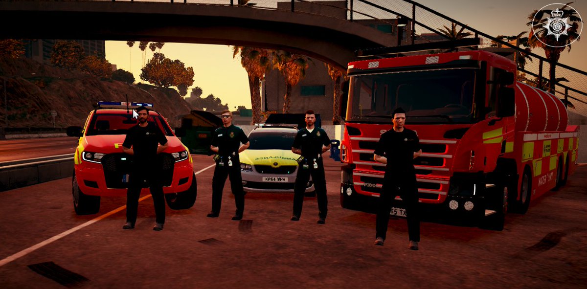 1145_SYRPC's tweet photo. After a long shift Tonight SYFR and YAS met up to get some pictures #SYRPC #Fictional https://t.co/4CKhDVTsxE
