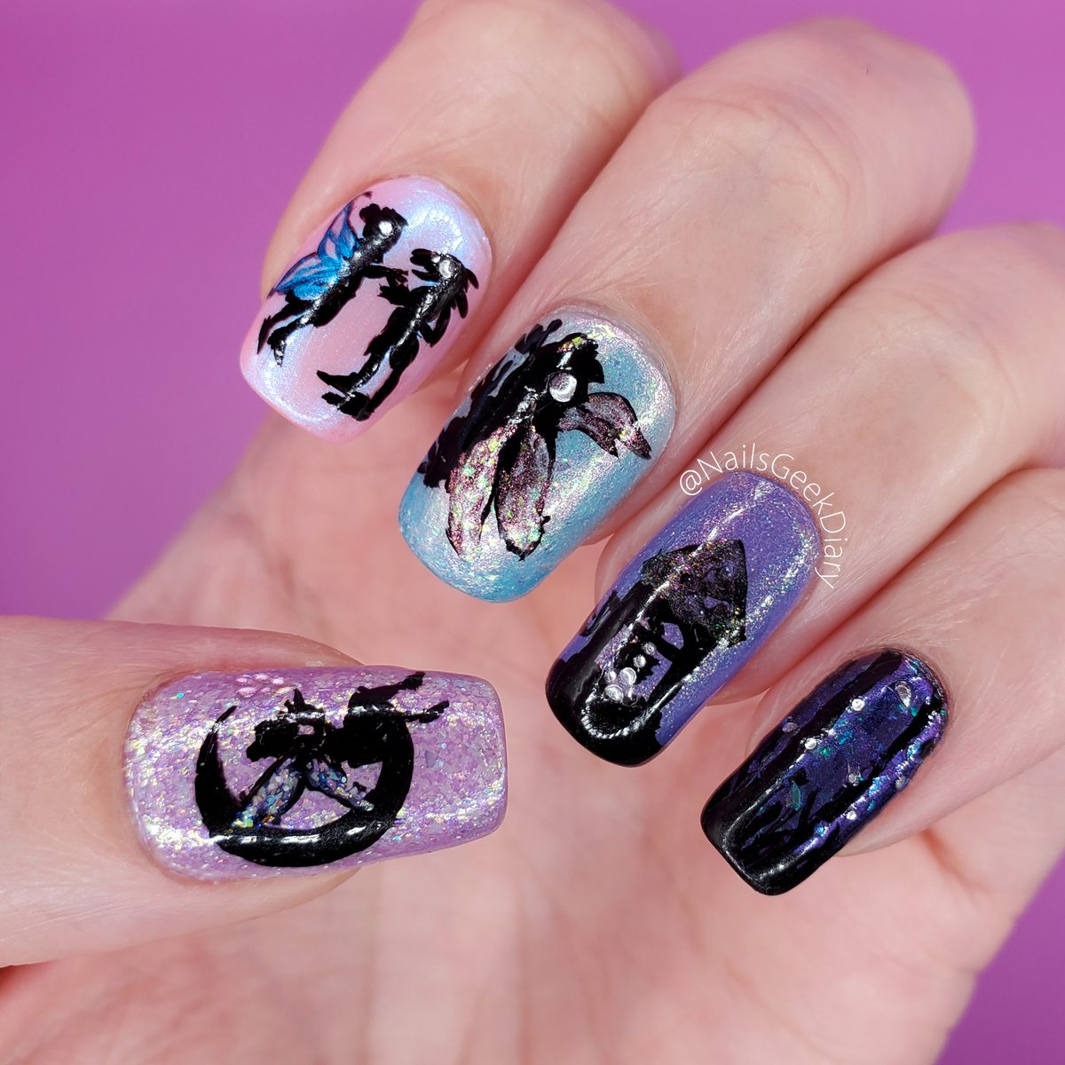 NailsGeekDiary's tweet photo. Heya! I had bought the #onceuponafairytale 🧚♀️ collection from @mooncatnyc a while ago, but just got around to using it this past weekend.
This collection is truly a dream. Loved it and makes me so excited to try more #mooncat.
Happy nail painting! 💅🏼 💗 https://t.co/Sbcx1Dy616