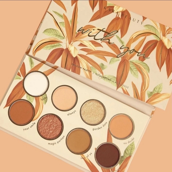 ShySchuler's tweet photo. So good I had to share! Check out all the items I'm loving on @Poshmarkapp from @kaydeerin #poshmark #fashion #style #shopmycloset #gloskinbeauty #luxie #karabeauty: https://t.co/xMlRX7GshS https://t.co/l4rokpO0aA