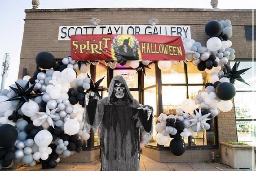 autmillion's tweet photo. “ah, there’s a spirit Halloween on cherry st now”! https://t.co/AU6hdsCBKT