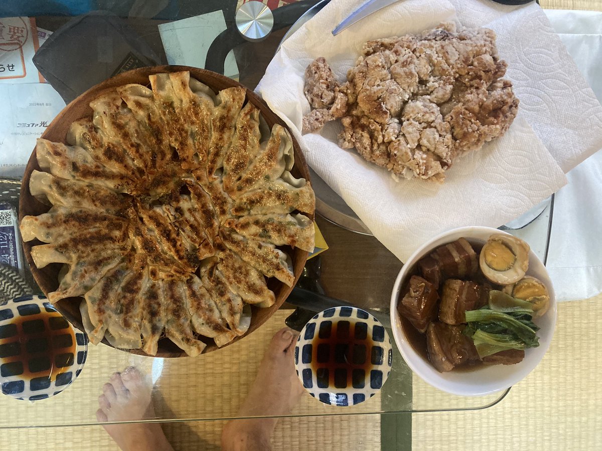 ETGppp's tweet photo. 一人で連休を迎えて料理以外することがない妻VS夜勤明けの僕 https://t.co/eQhRwqMcoo