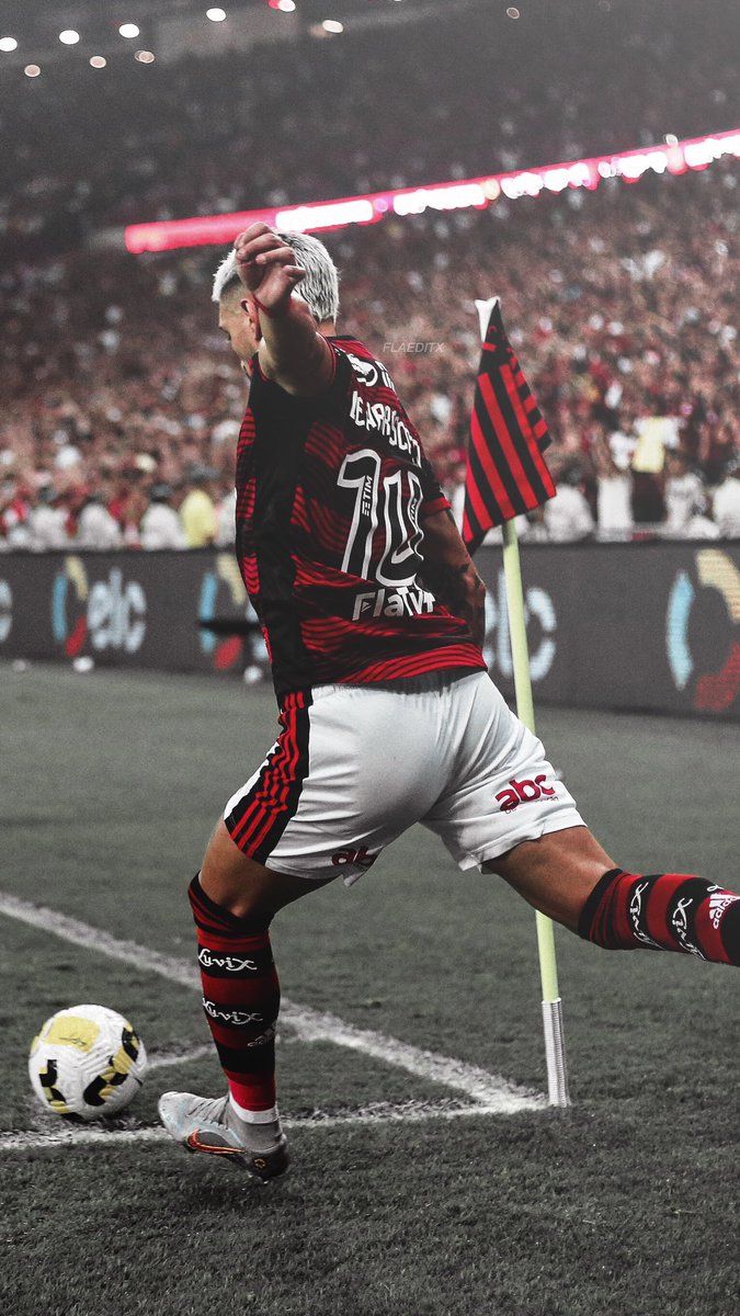 _OsFlanaticos's tweet photo. Você recebeu o Arrascaeta da sorte cobrando escanteio 

REPASSE PRO FLAMENGO ACABAR COM O ATLHETICO NA BOLA AÉREA MAIS UMA VEZ https://t.co/N19Cr8VhZF