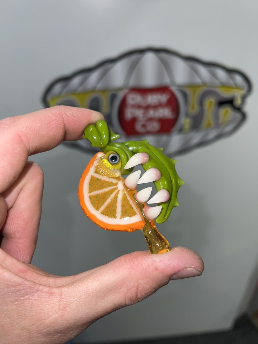RubyPearlCo's tweet photo. Name that collab! Who made this?
#rubypearlco #headyglass #glassoftwitter https://t.co/TguBINJ7xb
