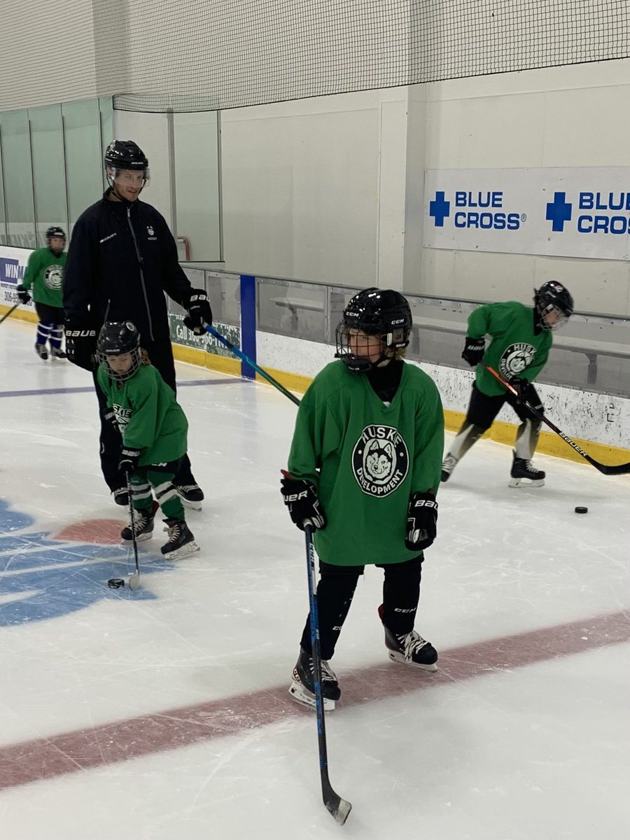 SAOHockey's tweet photo. Evan Fiala and Jeff Faith from @HuskiesMHKY along with our SAH instructors are out on the ice this week with @HuskieAthletics Skills Camp! So far a great first week of on and off ice skill development! #hockeyyxe #gettingreadyfortheseason https://t.co/nAxPxsVLUj