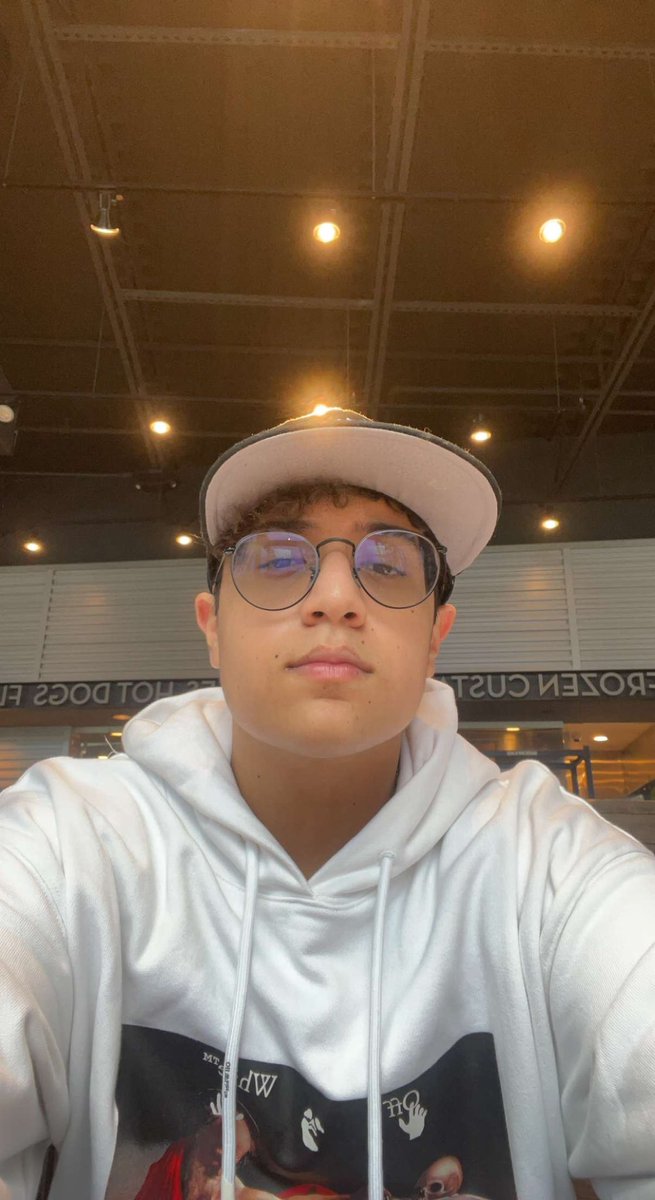 threadoor tweet media