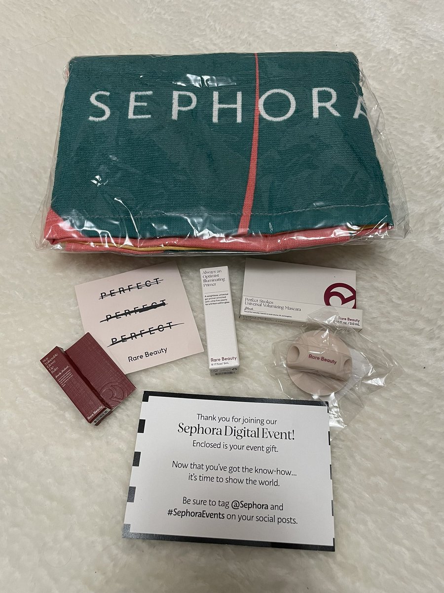 claireefelipe's tweet photo. omg too cute!! tysm for sending π€π€@Sephora @rarebeauty #SephoraEvents https://t.co/SqQn0FFe8i